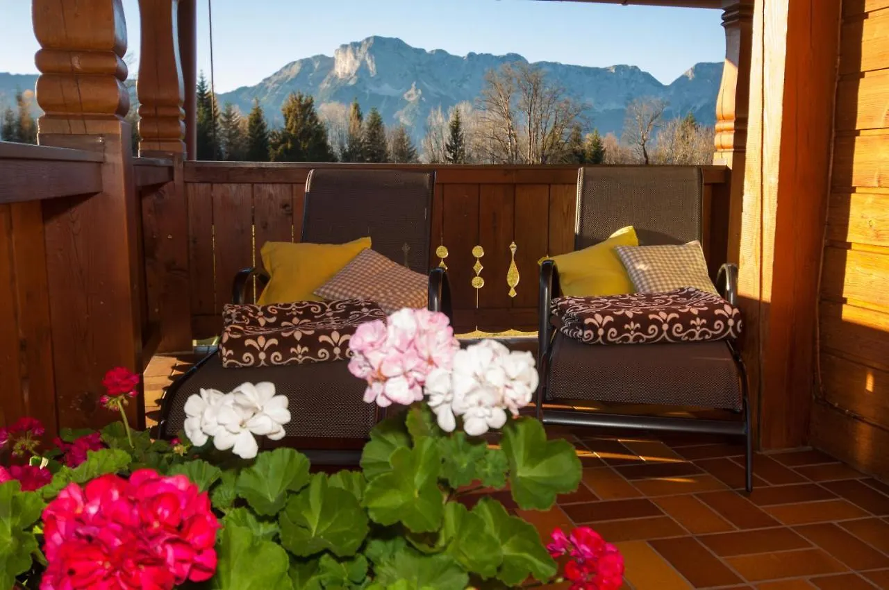 Apartment Ferienwohnungen Gaestehaus Laercheck Berchtesgaden Germany