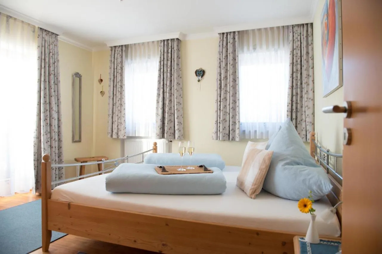 Ferienwohnungen Gaestehaus Laercheck Berchtesgaden Apartment