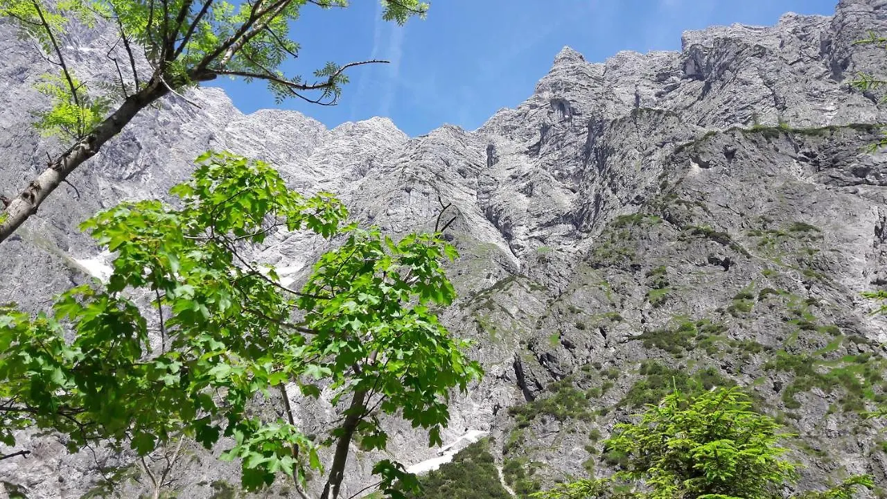 Ferienwohnungen Gaestehaus Laercheck Berchtesgaden